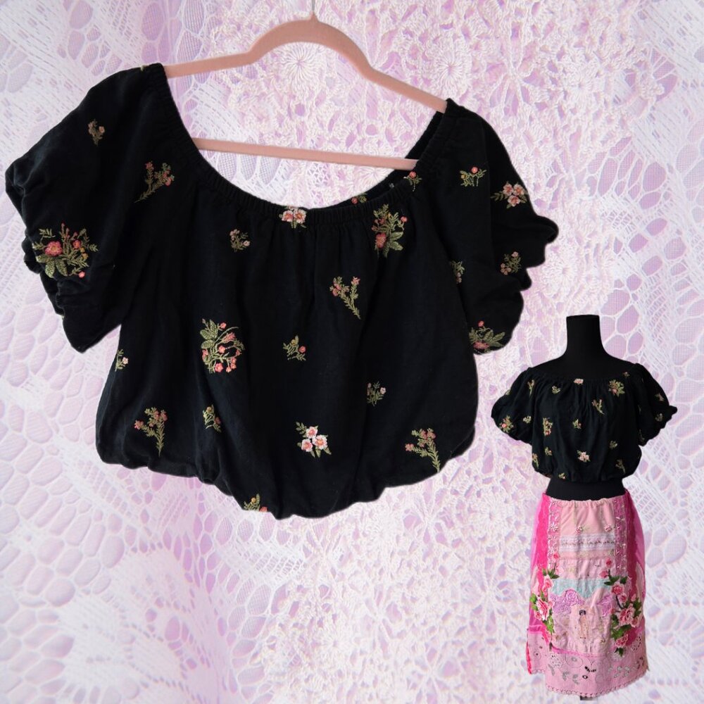 AEO Cotton Crop Top Puff Sleeves Off Shoulder Bubble Hem Boho Embroidered Floral